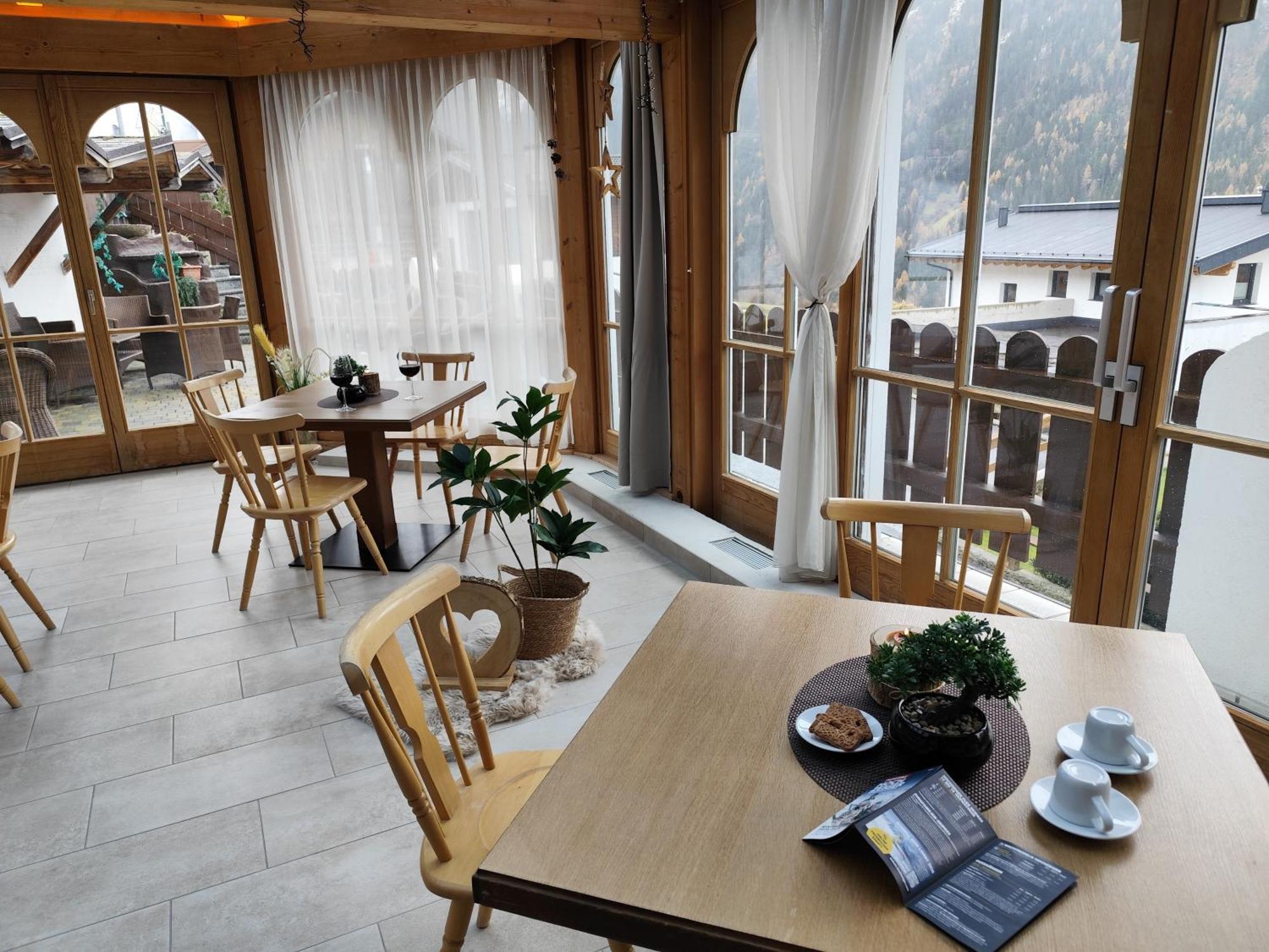 אפרטהוטל יארצנס Pitztal Living מראה חיצוני תמונה